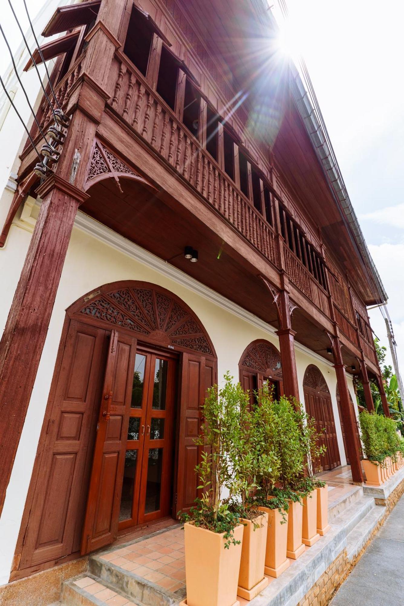 Hotel Fong Lee Cc Lampang Zewnętrze zdjęcie